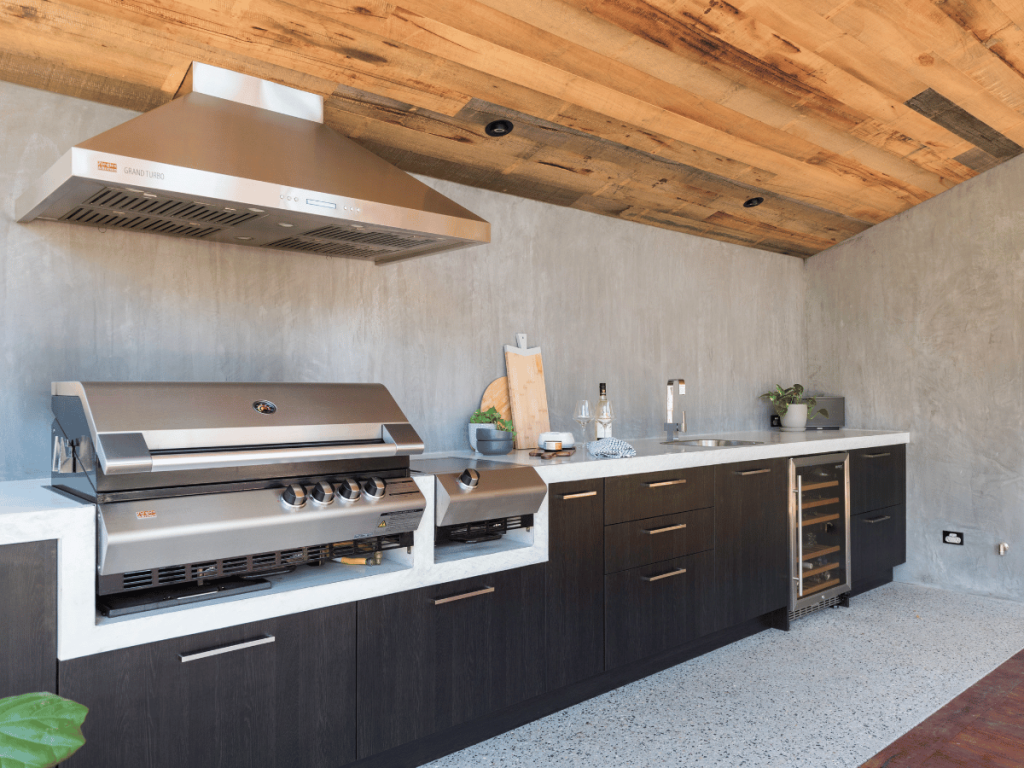 Grey splashback outdoor kitchen