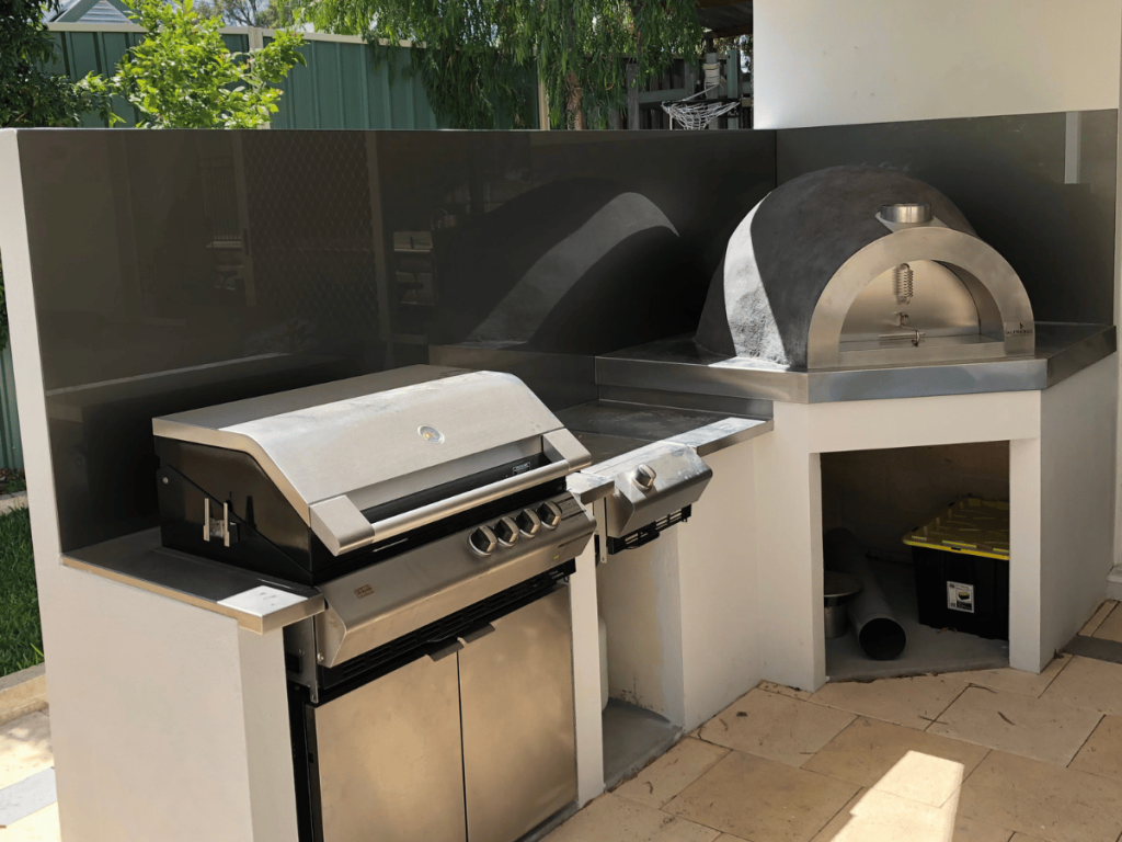Outdoor bbq kitchen splashback
