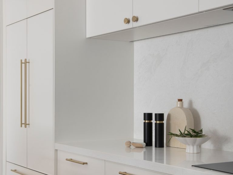 DGW White Kitchen Splashbacks (2)