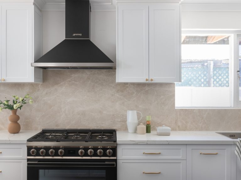 DGW White Kitchen Splashbacks (4)